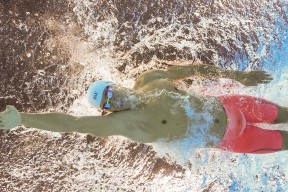 九游娱乐官方网站-传承与创新：球星退役后对足球的影响，球员退役后靠什么生存